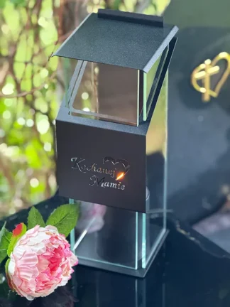Znicz Kapliczka Metalowa Czarna Premium LUXORIA KD ze ŚWIECĄ "Kochanej Mamie"