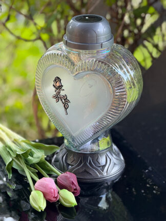 Znicz solarny ZSE9 Róża Srebrny Tęczowe szkło (31,5 cm)