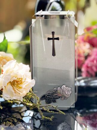 Kapliczka Solarna Metalowa LUXORIA T3 Srebrna Róża "Pamiętamy" Stal nierdzewna Szkło Mleczne (22 cm)