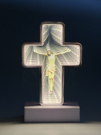 Krzyż lustrzany biały LED z Jezusem